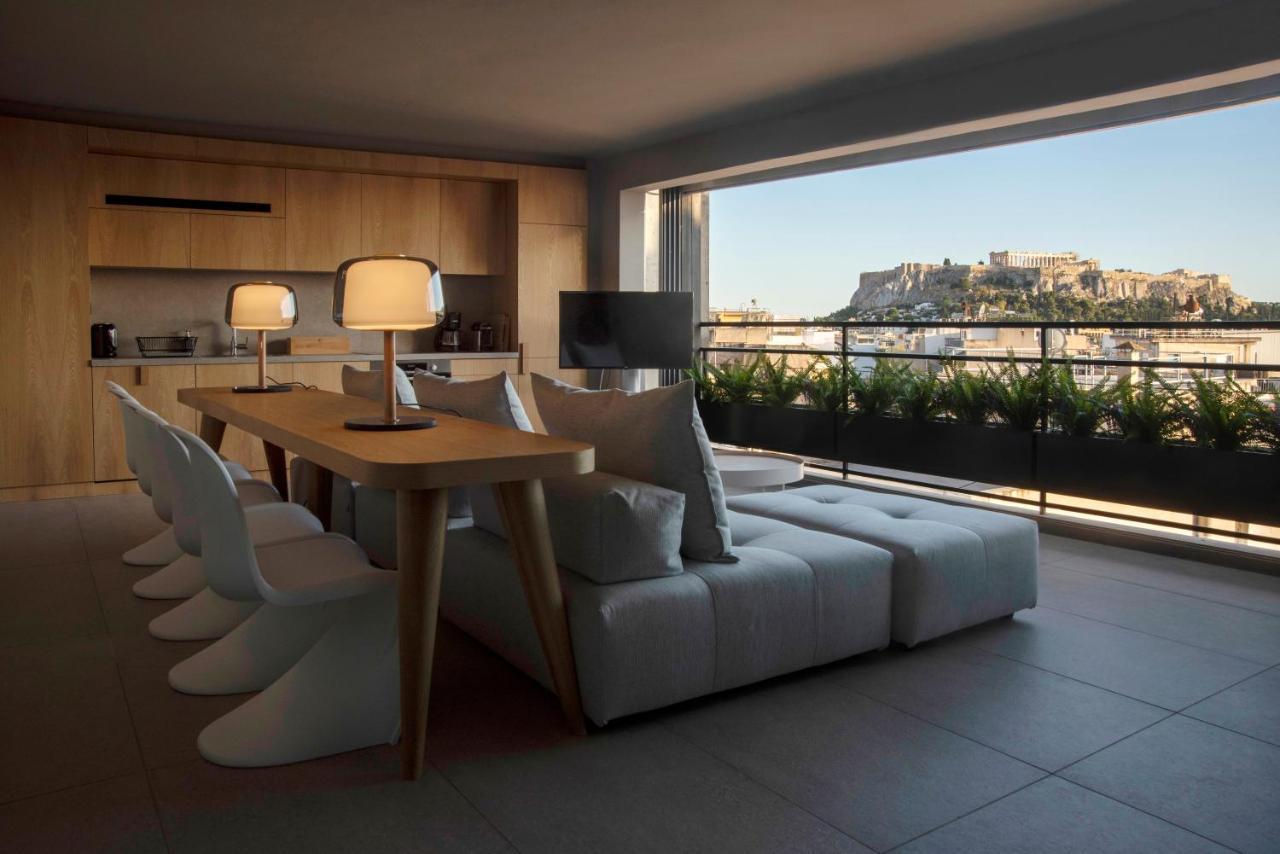 Apartment Groovy By Stylish Athen
